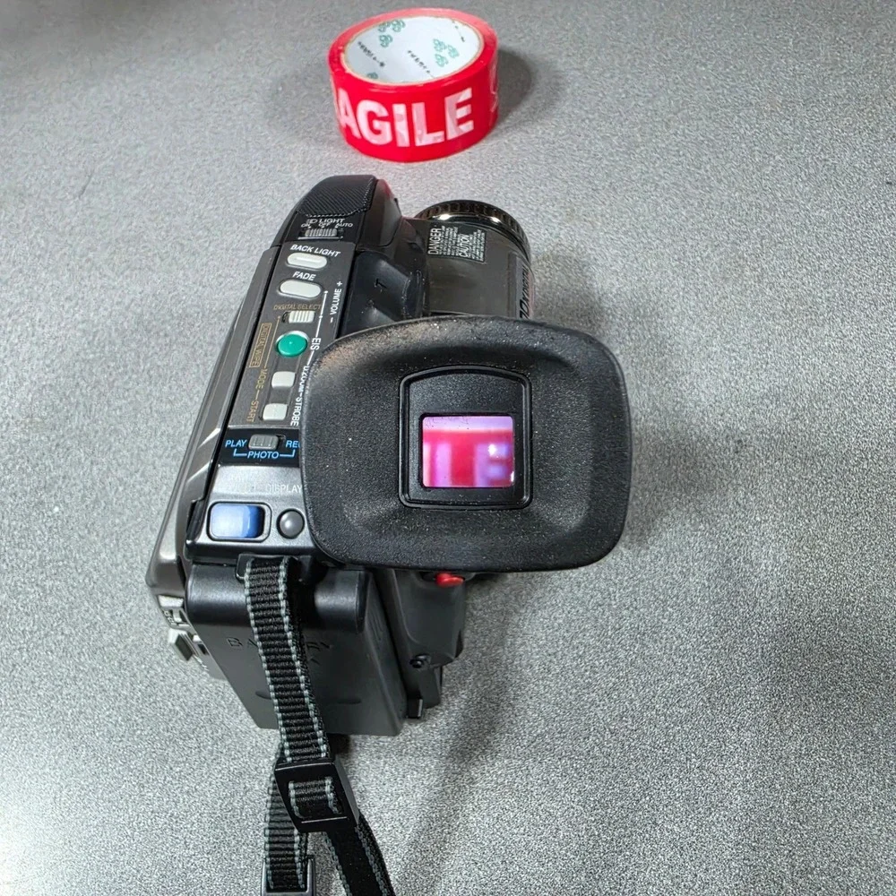 Panasonic PV-L751 Camcorder VHS-C Palmcorder 300x Zoom Box-Working!